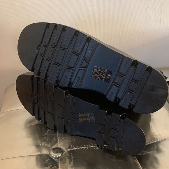 ABATA  black platform ankle boots size 7.5. - Picture 4 of 5